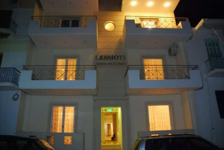 Lessioti Apartments Метана Екстер'єр фото