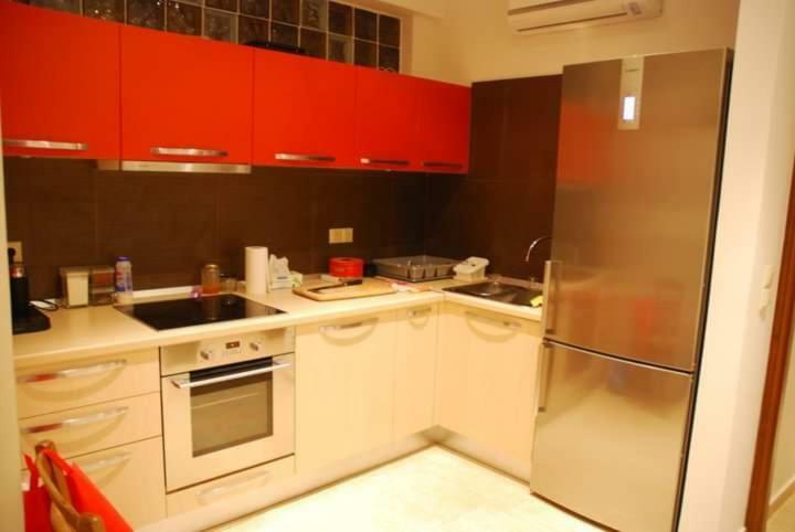 Lessioti Apartments Метана Екстер'єр фото