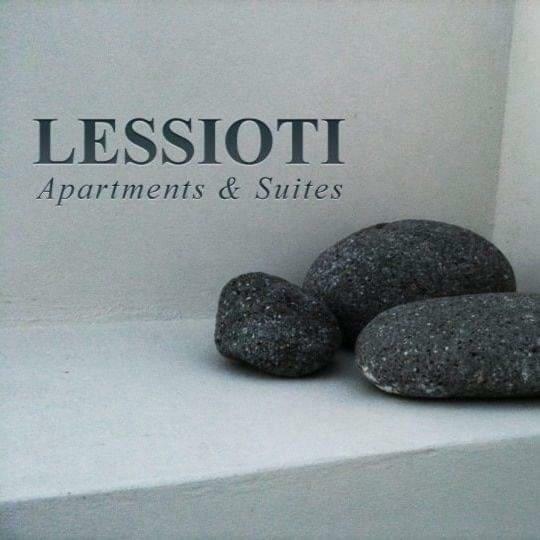 Lessioti Apartments Метана Екстер'єр фото