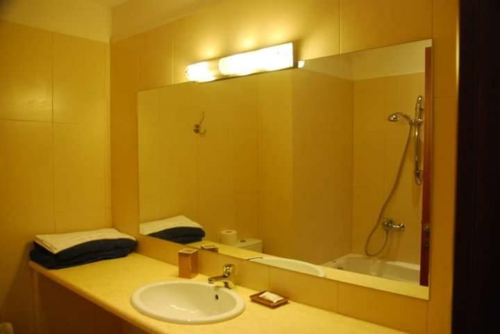 Lessioti Apartments Метана Екстер'єр фото